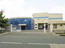 CHỐNG DỘT MÁI TÔN VÀ PHỦ KEO KHÁNG TIA TỬ NGOẠI TOÀN BỘ DIỆN TÍCH MÁI TÔN TẠI NHÀ MÁY CÔNG TY V-ROHTO MENTHOLATUM (VIỆT NAM)