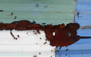 Xử lý dột mái tôn bằng hóa chất kháng tia tử ngoại