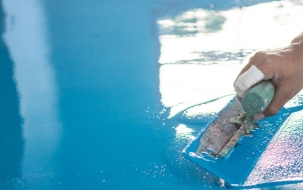 Quy trình xử lý nứt sàn nhà xưởng epoxy triệt để và chuyên nghiệp