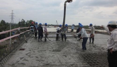 Những hạn chế khi sử dụng của bê tông trộn tay trong xây dựng