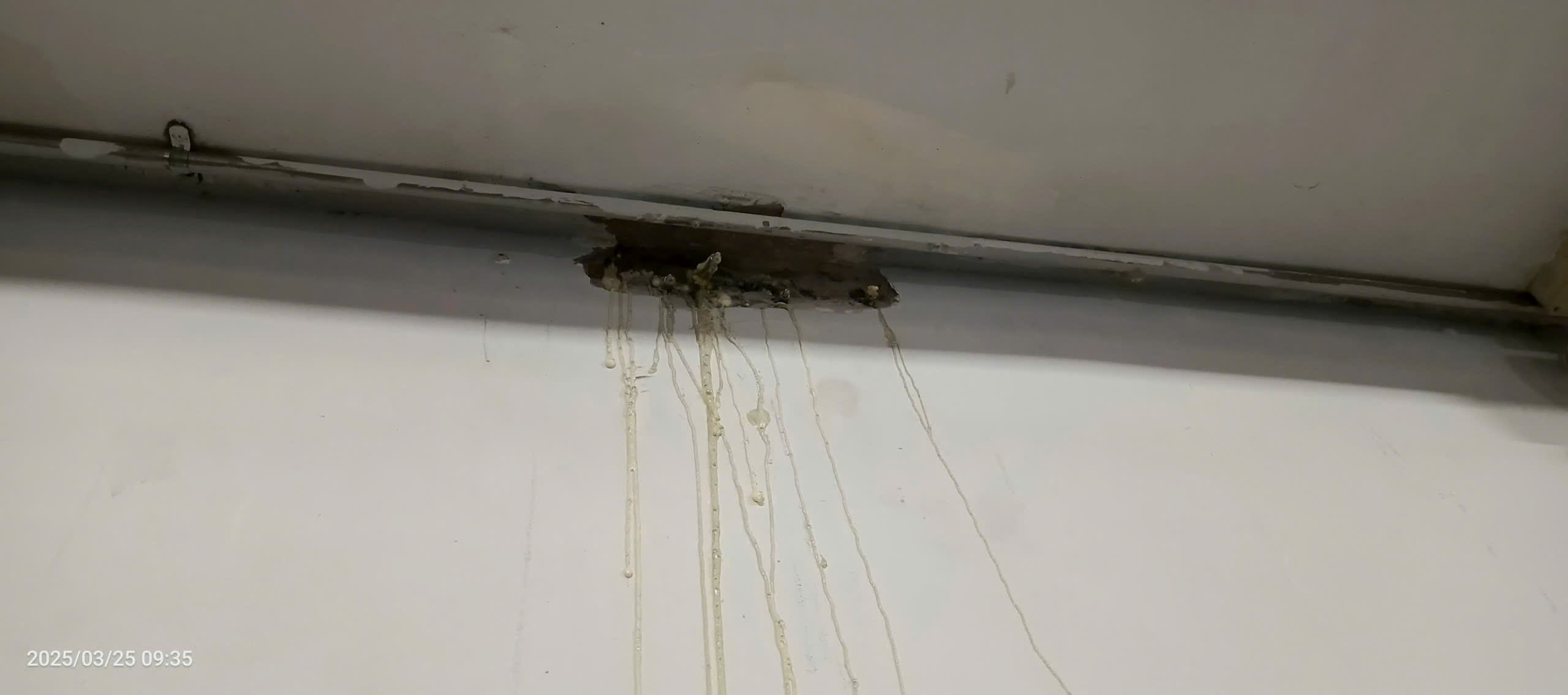 xu-ly-ro-ri-nuoc-tang-ham