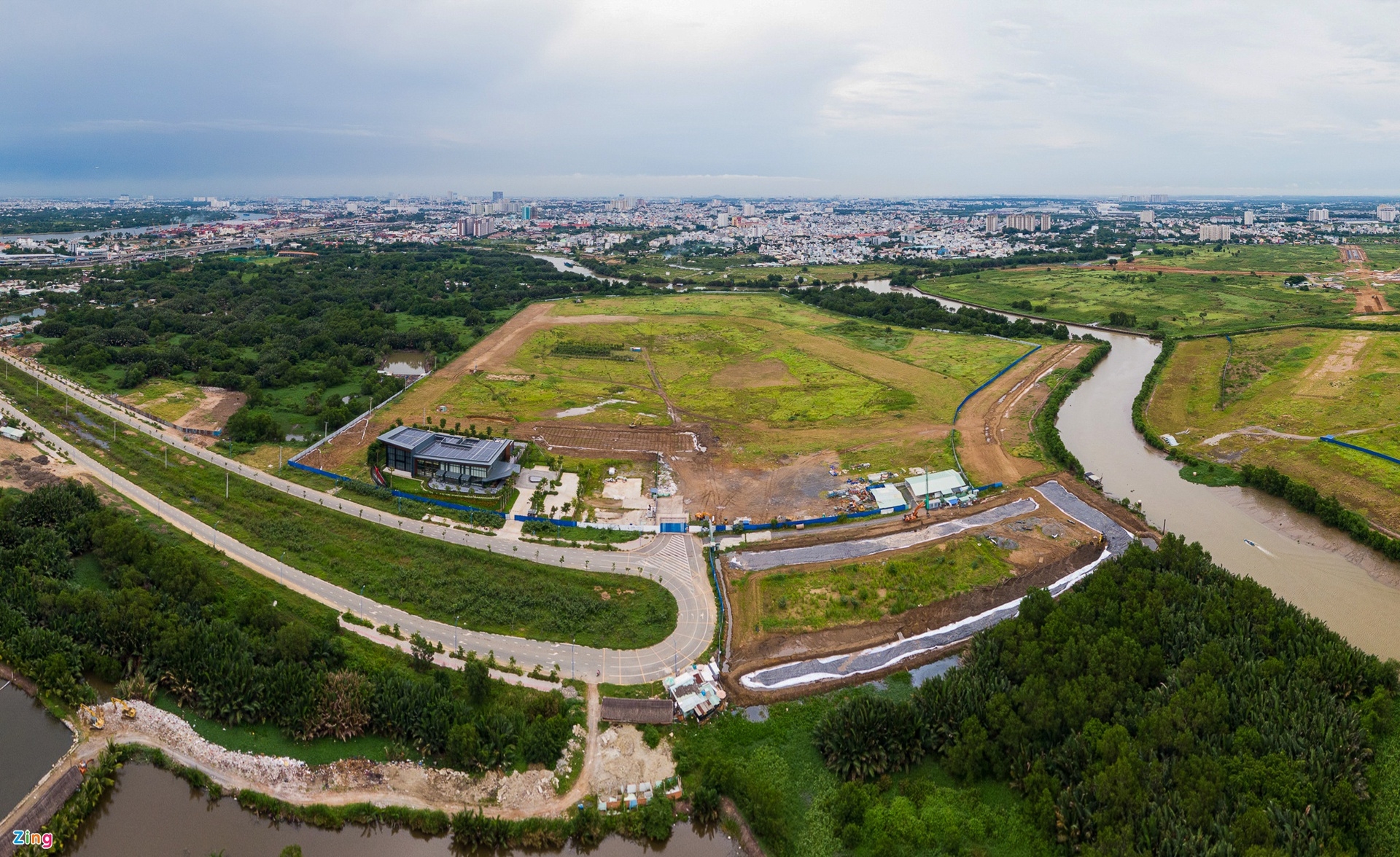 sieu du an saigon sports city gan nhu bat dong sau 2 nam khoi cong