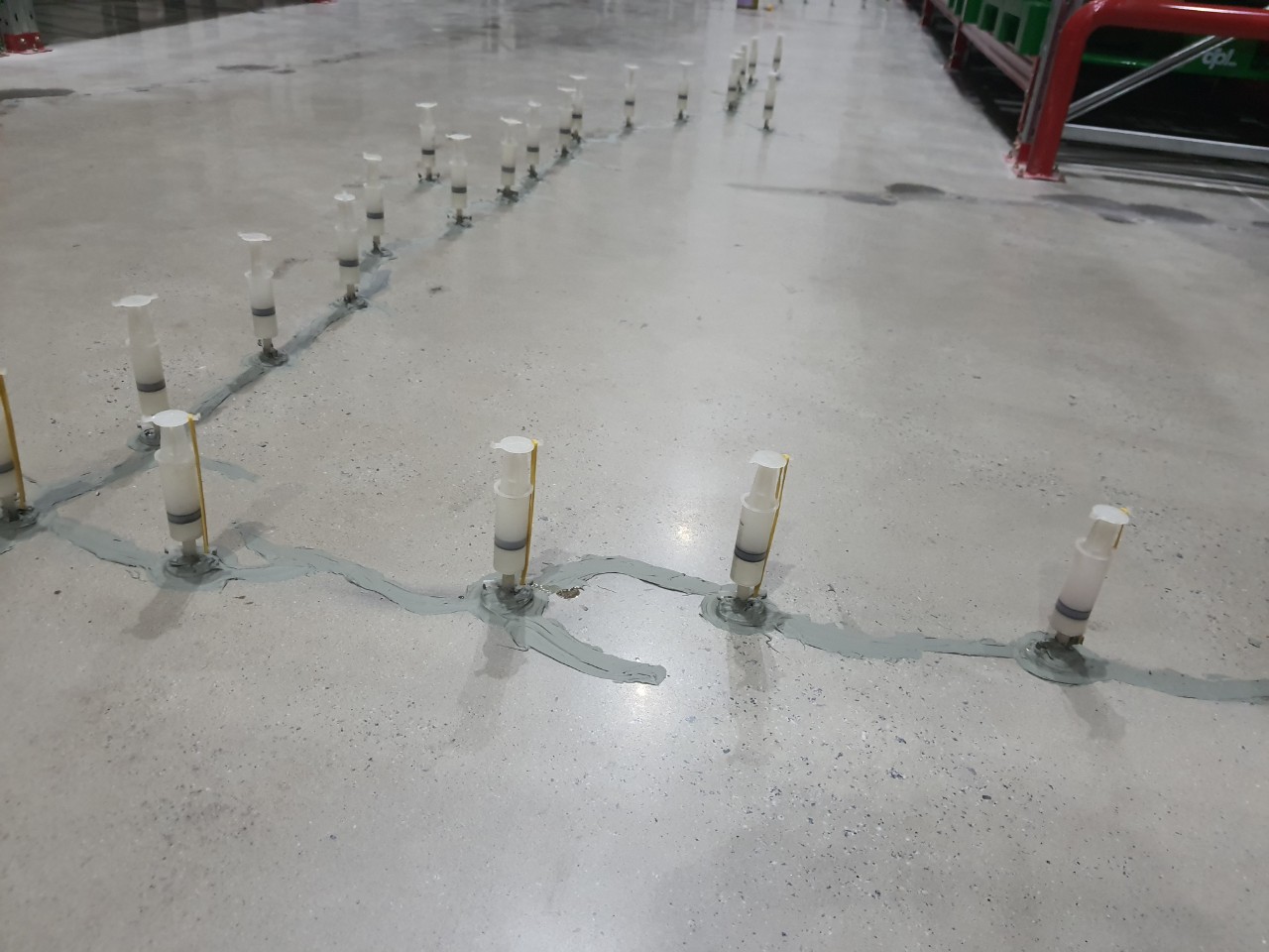 xử lý bong tróc nền nhà xưởng