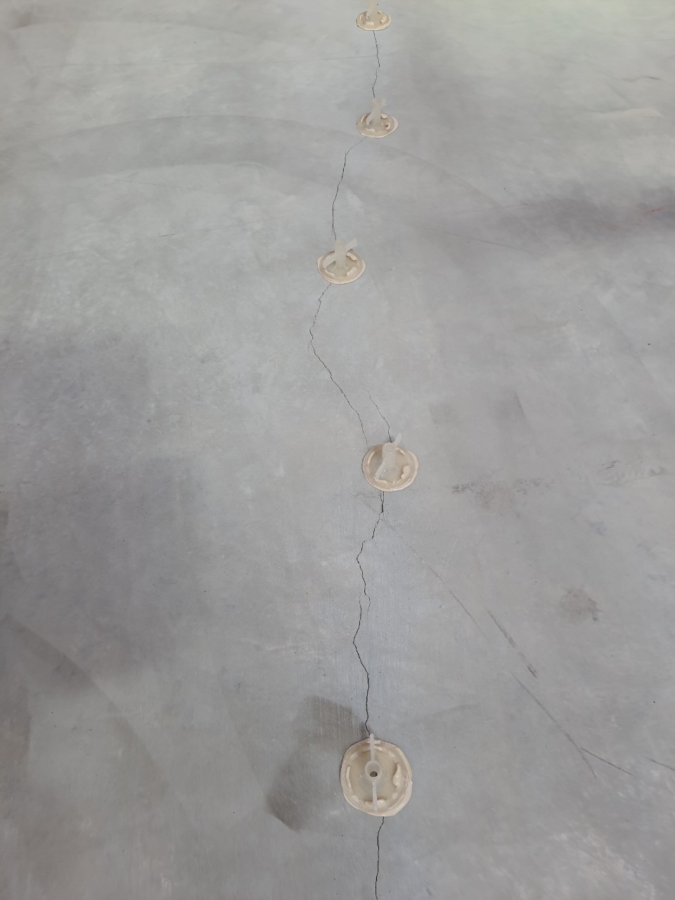 xử lý vết nứt bê tông Đồng Nai