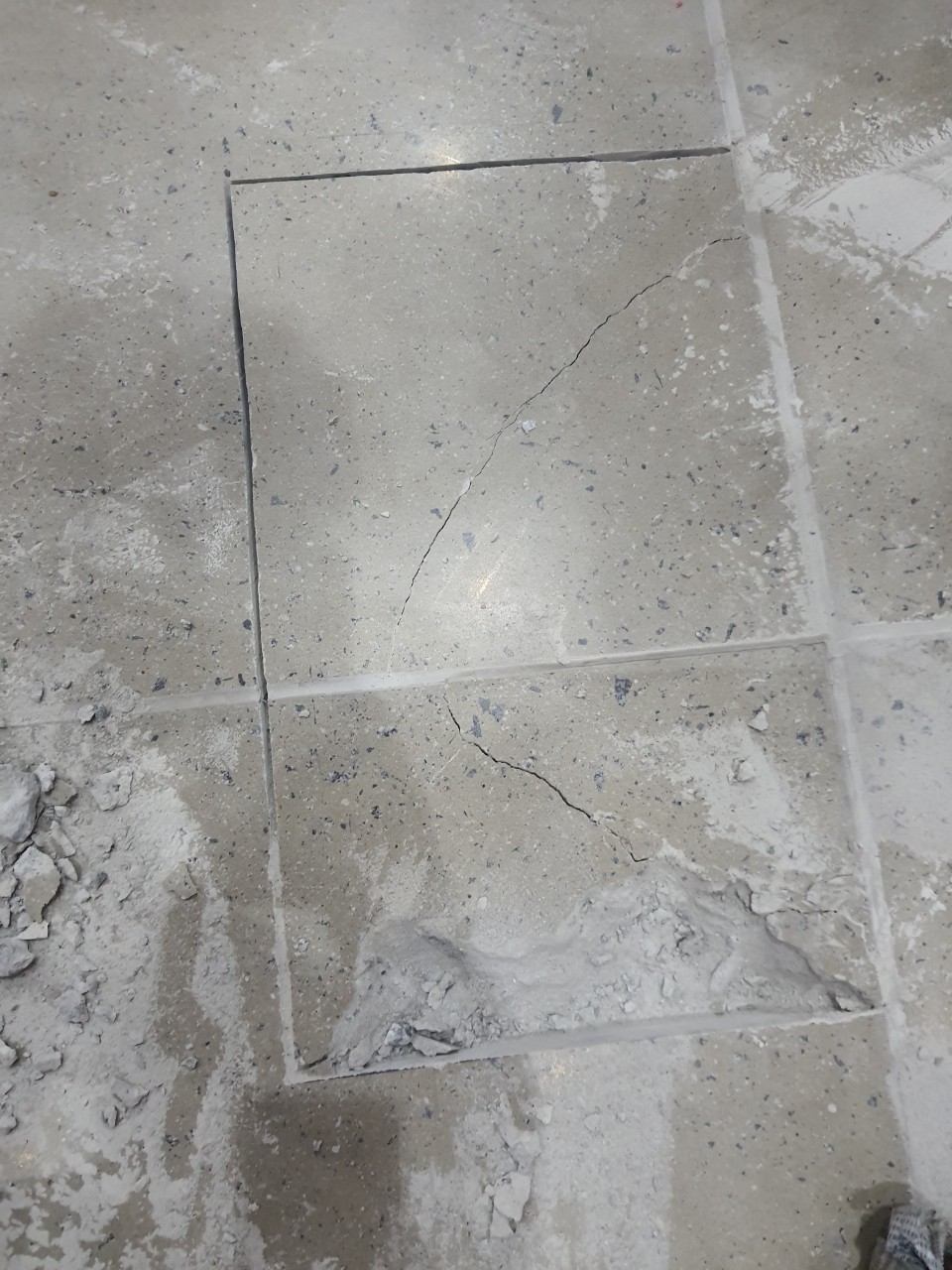 chống thấm bể nước nhà xưởng TPHCM