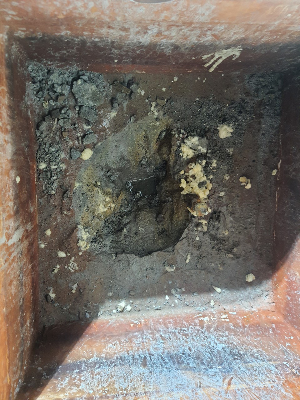 dịch vụ chống thấm bể nước nhà xưởng